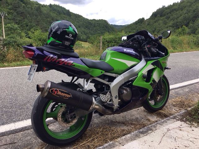 Kawasaki zx6r 1998