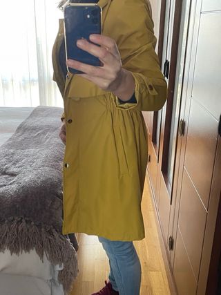 Parka amarilla