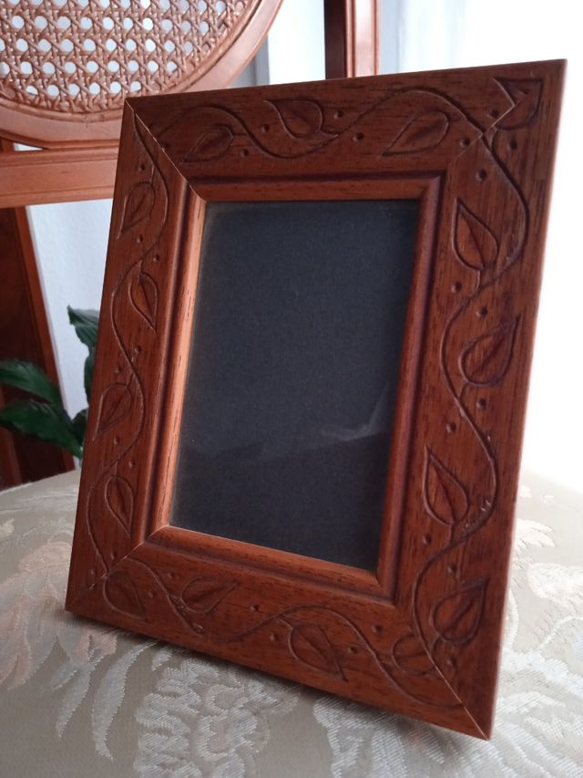 HECHO A MANO TALLADO MARCO ANTIGUO MADERA CRISTAL