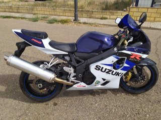 Se vende suzuki gsx r600 con permiso A2