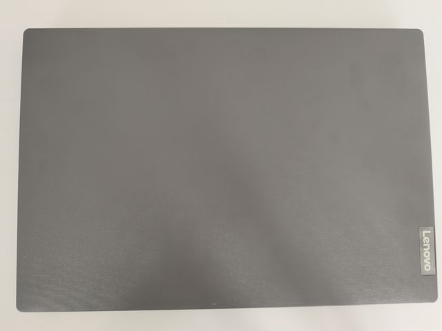 Portátil Lenovo V15 IGL