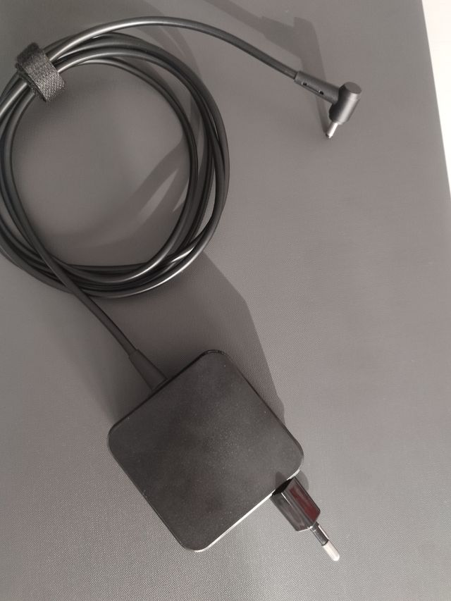 Portátil Lenovo V15 IGL