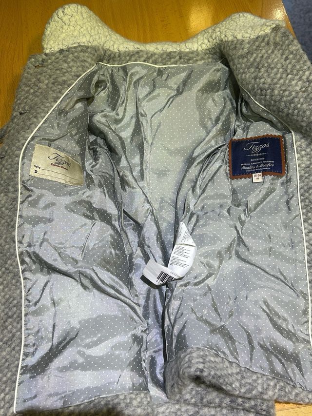 Regalo Abrigo Niña Marca Tizzas edad 18-24 meses