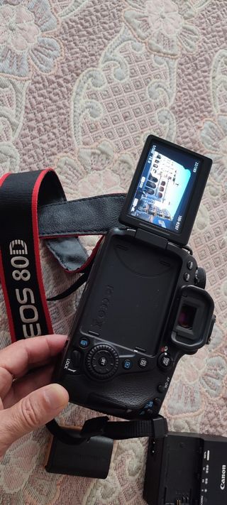 Canon 80D