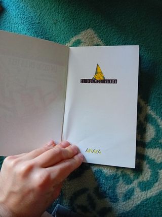 Un genio en la tele (Cuentos, Mitos Y Libros-regalo) (Spanish Edition)