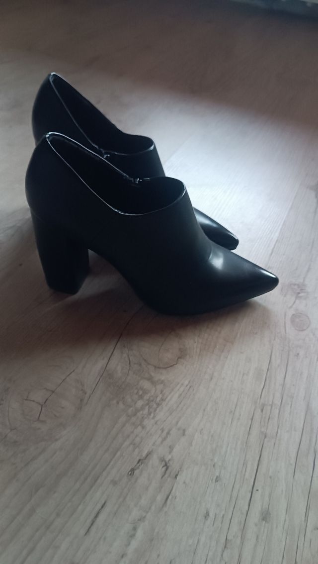 Zapatos tacón, talla 39
