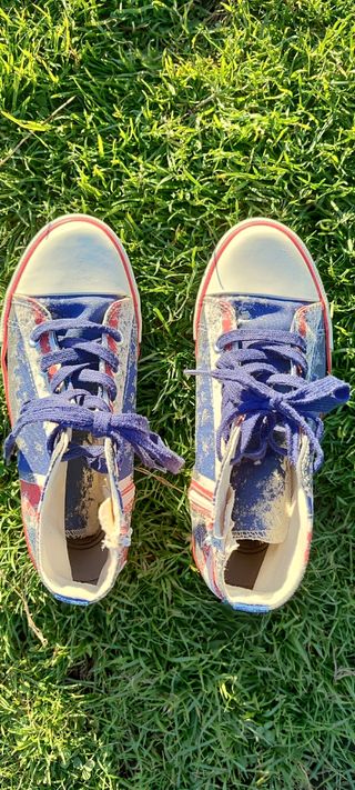 Zapatillas tobilleras tipo Converse, número 36