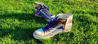 Zapatillas tobilleras tipo Converse, número 36