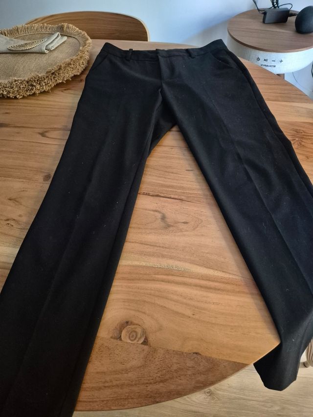 Pantalon negro,  talla 36, Amichi
