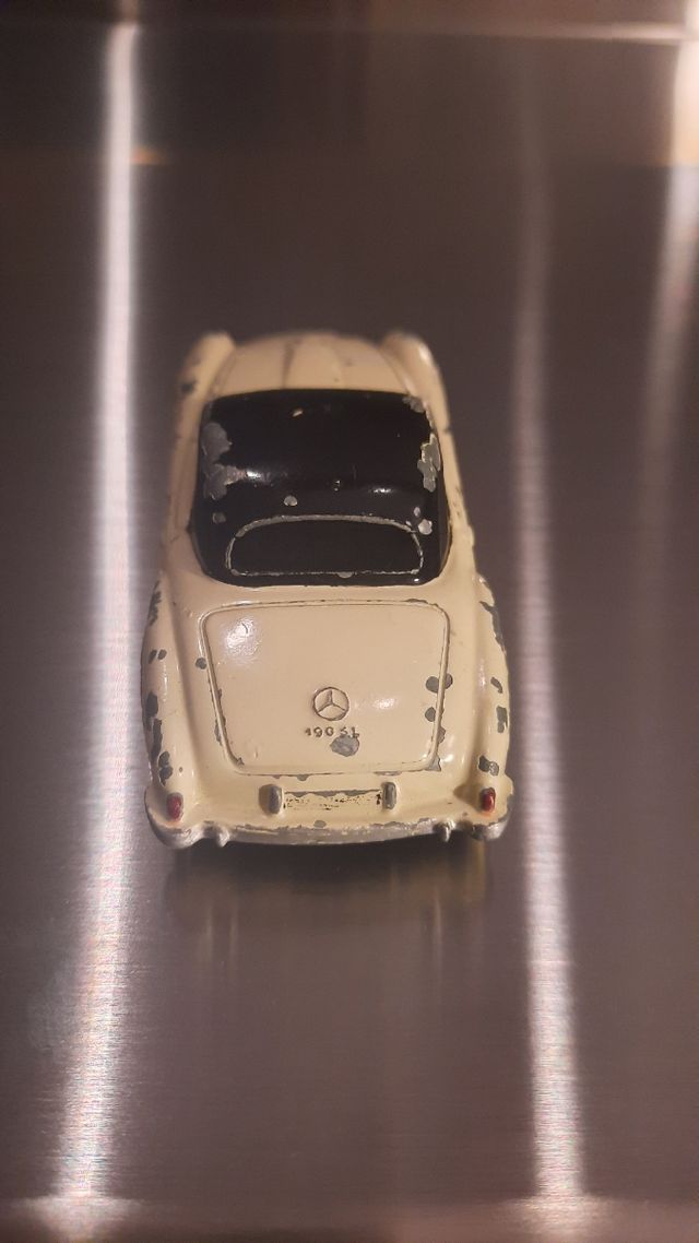 Auto anni 50/60 Dinky Toys made in Franc