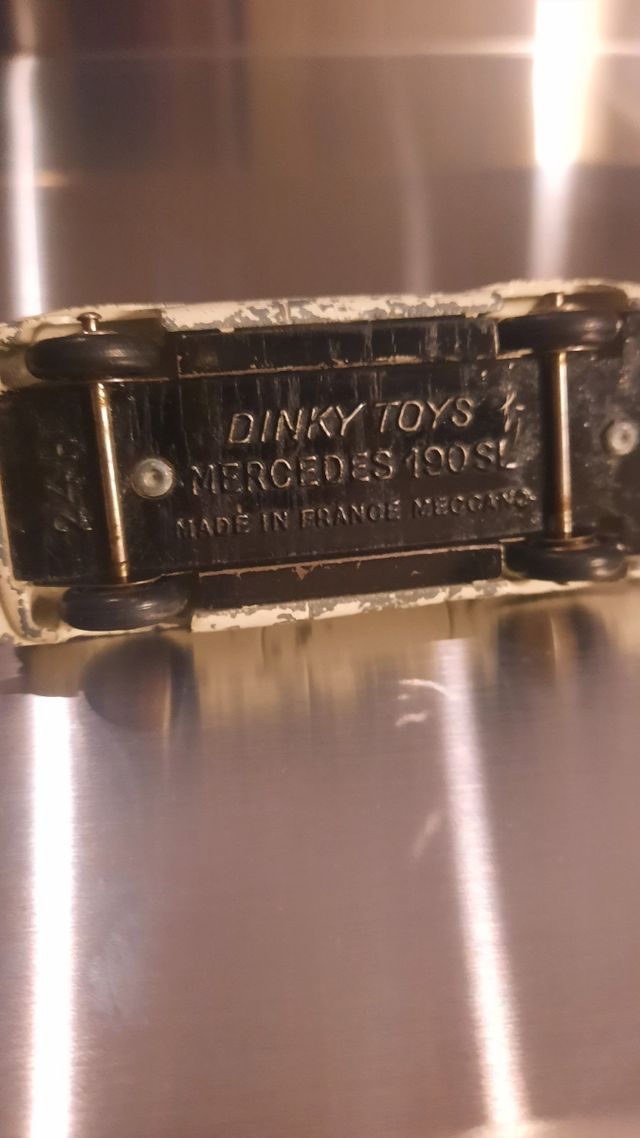 Auto anni 50/60 Dinky Toys made in Franc