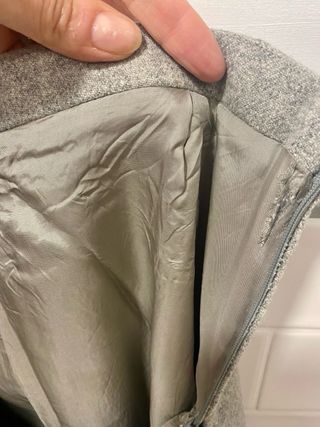 Falda lana gris perla corta talla 42