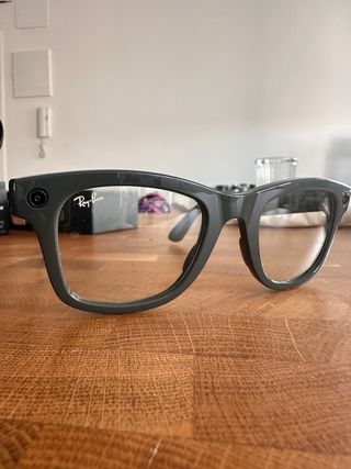 Ray Ban Stories Wayfarer gris