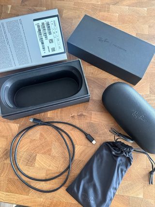Ray Ban Stories Wayfarer gris
