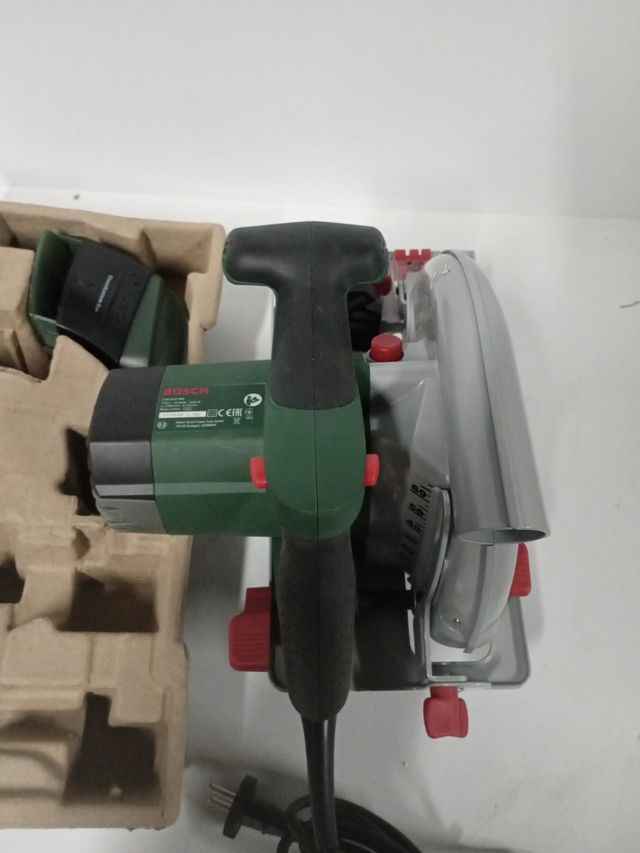 Sierra circular Bosch PKS 66 AF