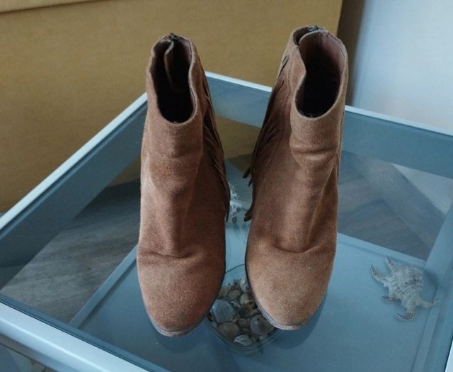 Botines marrones talla 40