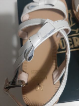 Sandaletti di vitello bianco