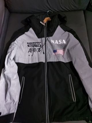cazadora Nasa pull&bear