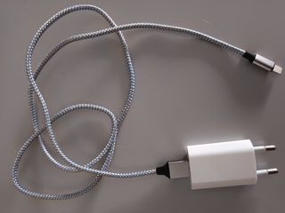 Caricabatterie Apple + cavo