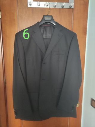 9 Traje hombre, 1 abrigo