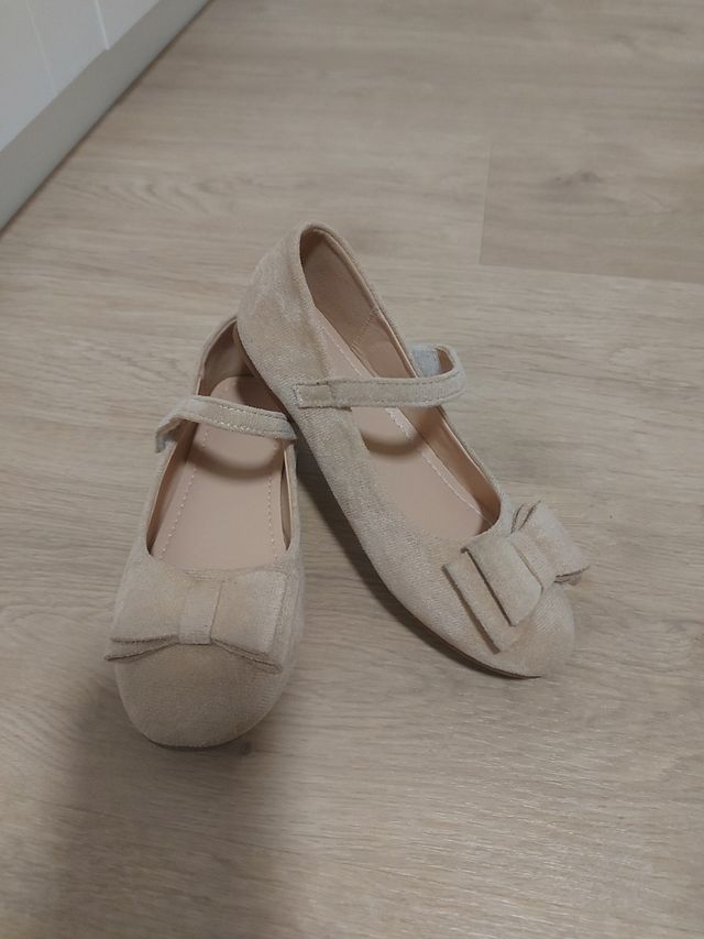 Merceditas de niña talla 34