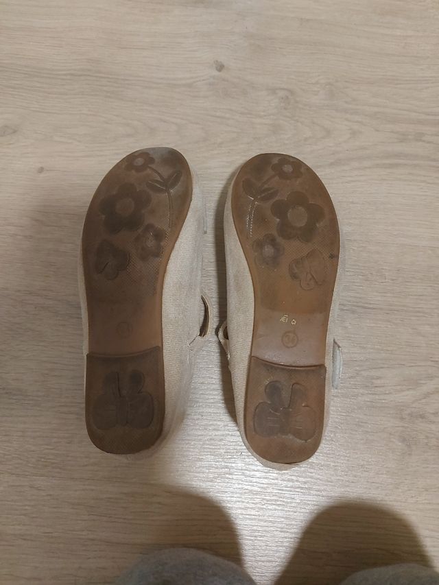 Merceditas de niña talla 34