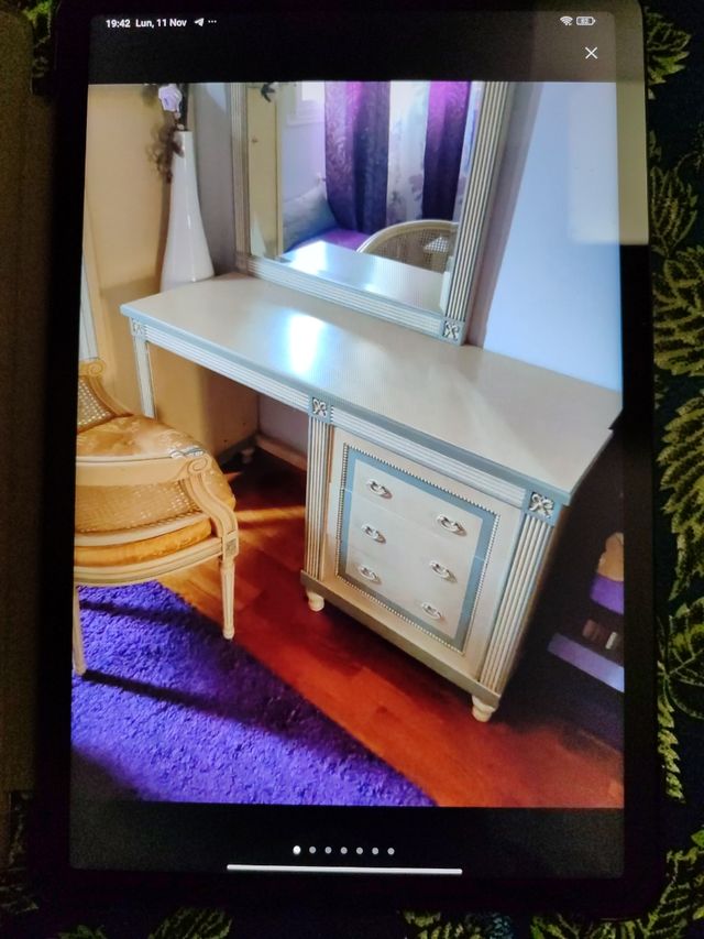 ESCRITORIO DE DISEÑO CON SILLON A JUEGO