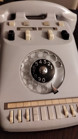 Telefono vintage in bachelite anni 60/70