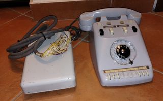 Telefono vintage in bachelite anni 60/70