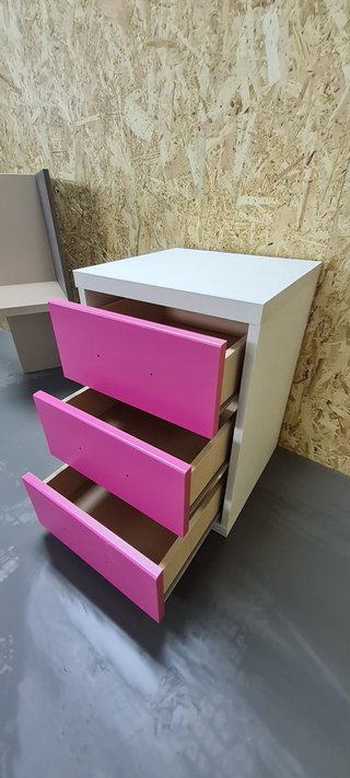 Cajonera rosa NUEVA