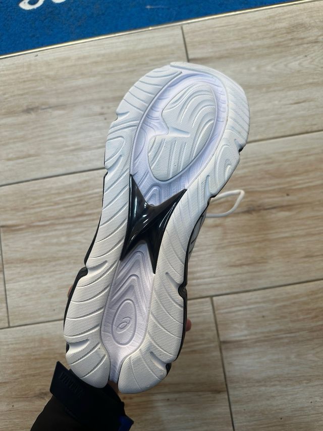 Asics quantum 360 viii