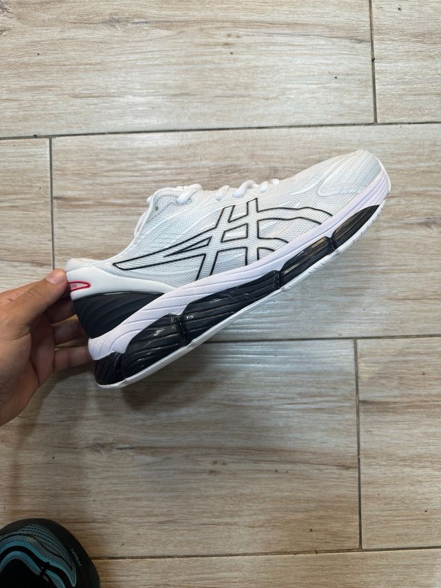 Asics quantum 360 viii