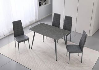 mesa de cristal y 4 sillas