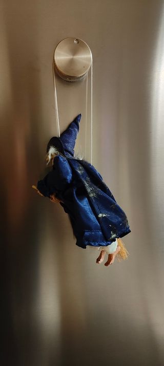 Statuina decorativa a forma di Befana