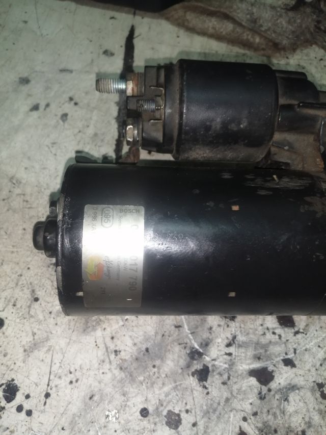 Motor de arranque Bosch  Opel vectra 1.9 cdti