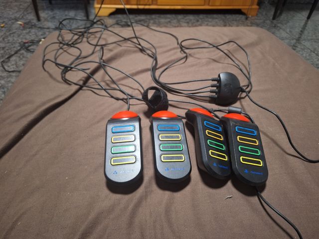 Mandos Buzzers ps2