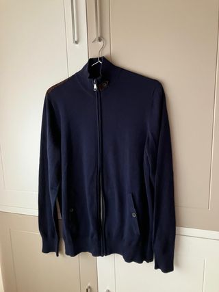 Chaqueta de caballero de invierno manga larga.