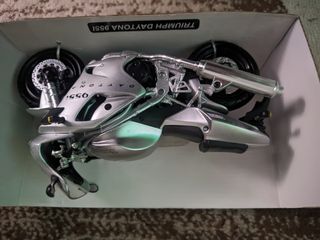 Maqueta moto 