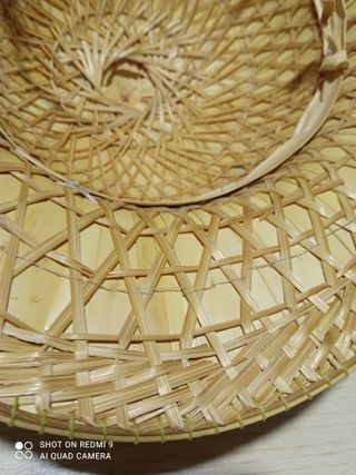 Cappello di paglia tipo coloniale