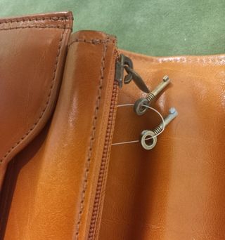 Maletín o portafolios de cuero