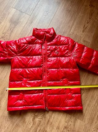 Chaqueta de plumas Levis nueva