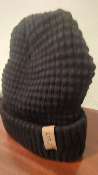 Cappello nero da uomo