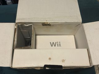 Nintendo Wii Wii Fit Plus Pack Consola en Caja