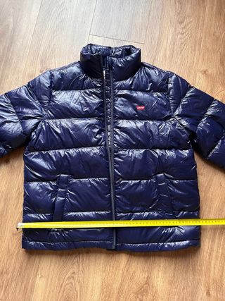 Chaqueta de plumas Levis nueva