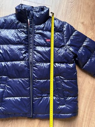 Chaqueta de plumas Levis nueva