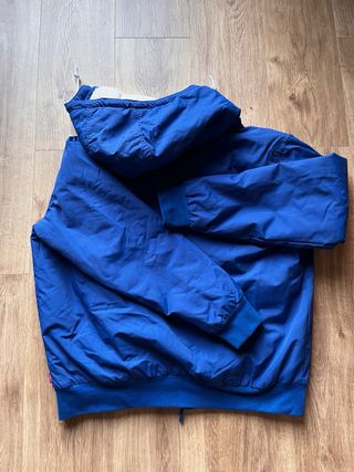 Chaqueta levis L como nueva