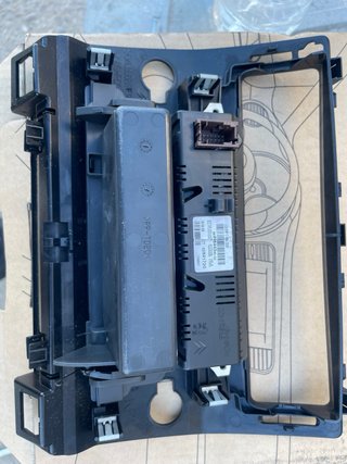 Cuadro del salpicadero citroen C4