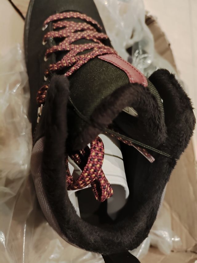 Botas NUEVAS de montaña