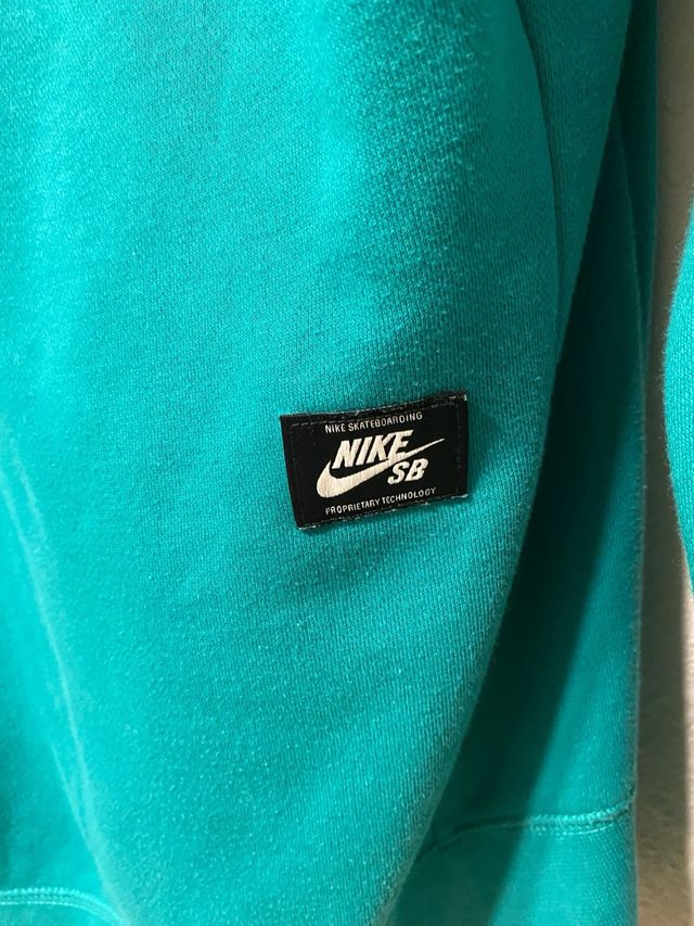 Sudadera Nike SB