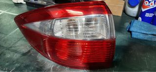 Faro trasero izquierdo de Ford Cmax